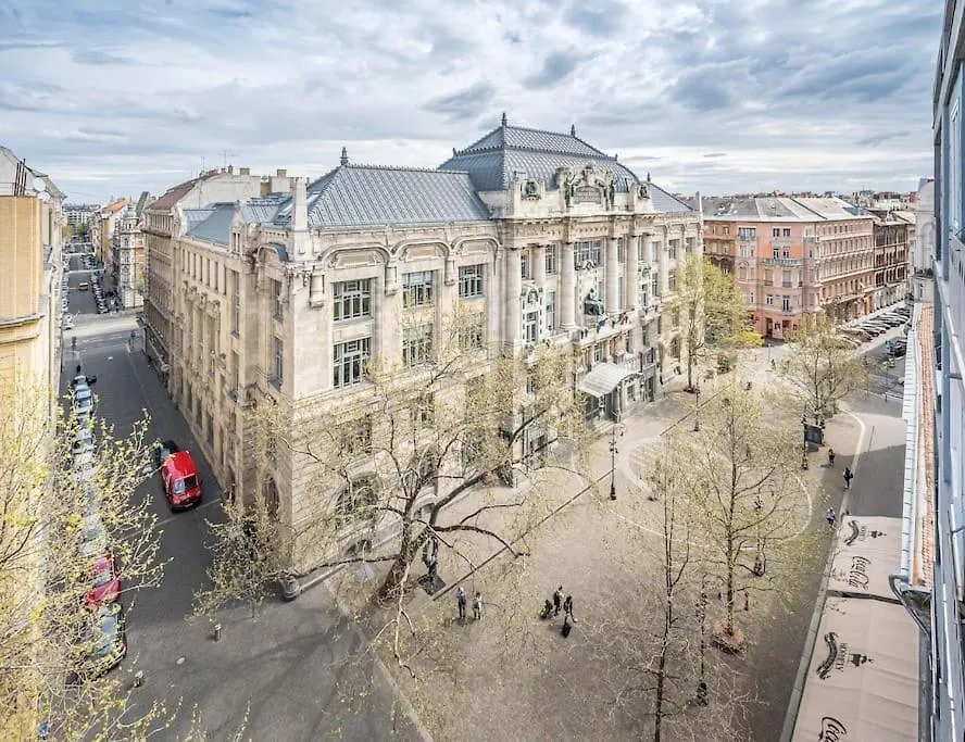 Daire Liszt Ferenc Square Panorama Apt Budapeşte